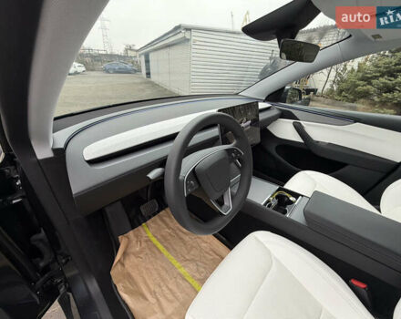 Серый Тесла Model Y, объемом двигателя 0 л и пробегом 3 тыс. км за 52000 $, фото 24 на Automoto.ua