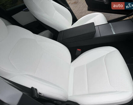 Серый Тесла Model Y, объемом двигателя 0 л и пробегом 3 тыс. км за 52000 $, фото 17 на Automoto.ua