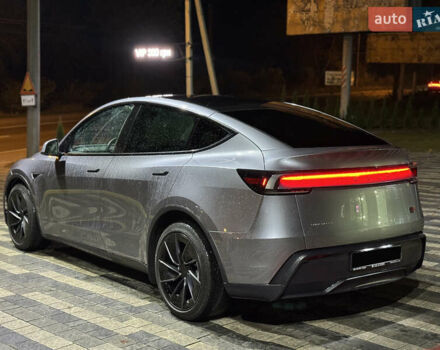 Серый Тесла Model Y, объемом двигателя 0 л и пробегом 1 тыс. км за 55000 $, фото 15 на Automoto.ua