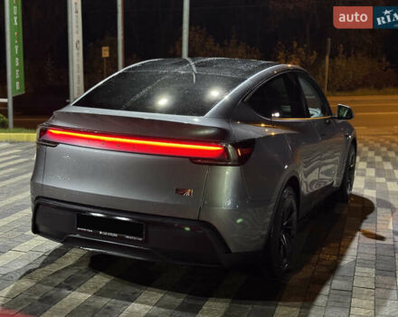 Серый Тесла Model Y, объемом двигателя 0 л и пробегом 1 тыс. км за 55000 $, фото 20 на Automoto.ua