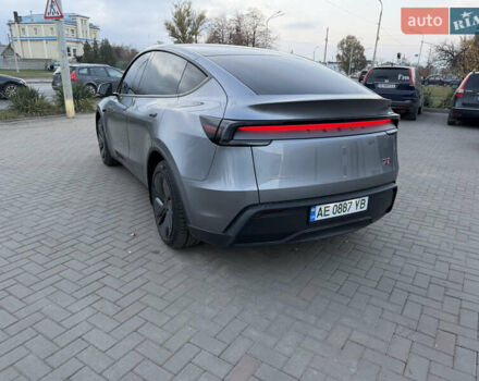 Серый Тесла Model Y, объемом двигателя 0 л и пробегом 4 тыс. км за 54000 $, фото 8 на Automoto.ua