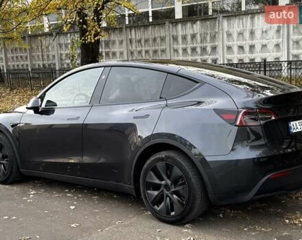 Серый Тесла Model Y, объемом двигателя 0 л и пробегом 5 тыс. км за 35700 $, фото 1 на Automoto.ua