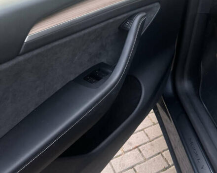 Тесла Model Y 2025 в Коломые на Automoto.ua Серый Тесла Model Y, объемом двигателя 0 л и пробегом 2 тыс. км за 34500 $, фото 14 на Automoto.ua