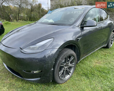 Серый Тесла Model Y, объемом двигателя 0 л и пробегом 7 тыс. км за 23900 $, фото 1 на Automoto.ua