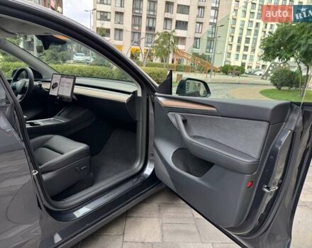 Сірий Тесла Model Y, об'ємом двигуна 0 л та пробігом 2 тис. км за 33500 $, фото 16 на Automoto.ua