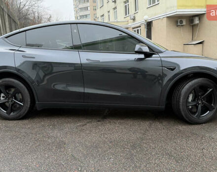 Серый Тесла Model Y, объемом двигателя 0 л и пробегом 4 тыс. км за 53500 $, фото 6 на Automoto.ua