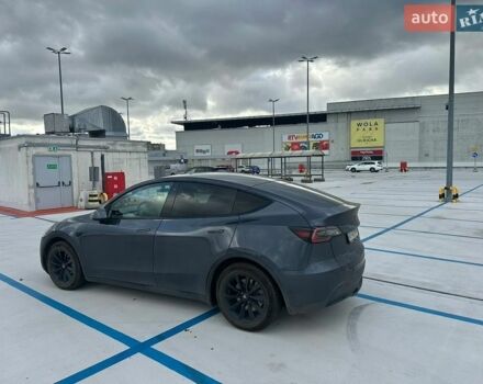 Серый Тесла Model Y, объемом двигателя 0 л и пробегом 114 тыс. км за 23000 $, фото 1 на Automoto.ua