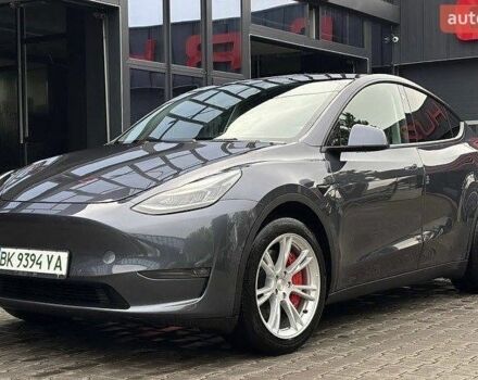 Серый Тесла Model Y, объемом двигателя 0 л и пробегом 120 тыс. км за 20200 $, фото 1 на Automoto.ua