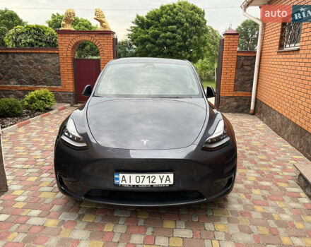 Сірий Тесла Model Y, об'ємом двигуна 0 л та пробігом 41 тис. км за 28500 $, фото 1 на Automoto.ua