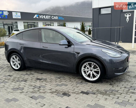 Серый Тесла Model Y, объемом двигателя 0 л и пробегом 128 тыс. км за 20300 $, фото 1 на Automoto.ua