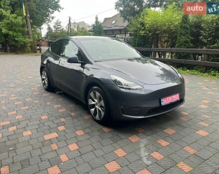 Серый Тесла Model Y, объемом двигателя 0 л и пробегом 74 тыс. км за 21900 $, фото 1 на Automoto.ua