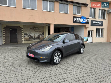 Серый Тесла Model Y, объемом двигателя 0 л и пробегом 170 тыс. км за 19500 $, фото 1 на Automoto.ua