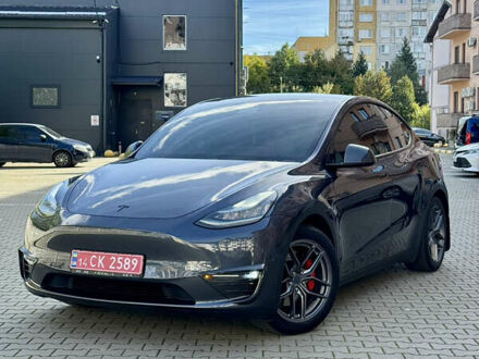 Тесла Model Y 2020 в Ужгороде на Automoto.ua Серый Тесла Model Y, объемом двигателя 0 л и пробегом 100 тыс. км за 24000 $, фото 1 на Automoto.ua