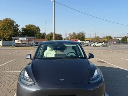 Серый Тесла Model Y, объемом двигателя 0 л и пробегом 145 тыс. км за 22999 $, фото 1 на Automoto.ua