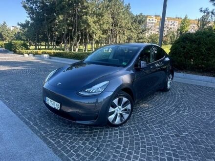 Серый Тесла Model Y, объемом двигателя 0 л и пробегом 143 тыс. км за 18999 $, фото 1 на Automoto.ua