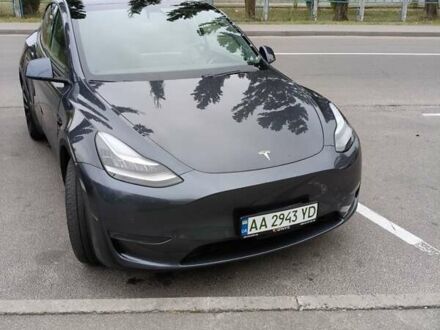 Серый Тесла Model Y, объемом двигателя 0 л и пробегом 32 тыс. км за 27700 $, фото 1 на Automoto.ua