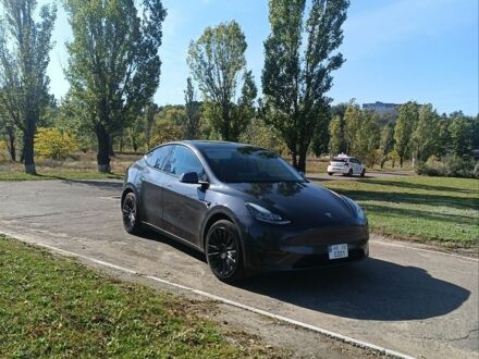 Серый Тесла Model Y, объемом двигателя 0 л и пробегом 79 тыс. км за 21000 $, фото 1 на Automoto.ua