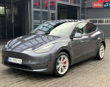 Серый Тесла Model Y, объемом двигателя 0 л и пробегом 92 тыс. км за 23500 $, фото 1 на Automoto.ua