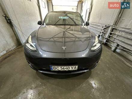 Тесла Model Y 2021 в Львове на Automoto.ua Серый Тесла Model Y, объемом двигателя 0 л и пробегом 55 тыс. км за 29000 $, фото 1 на Automoto.ua