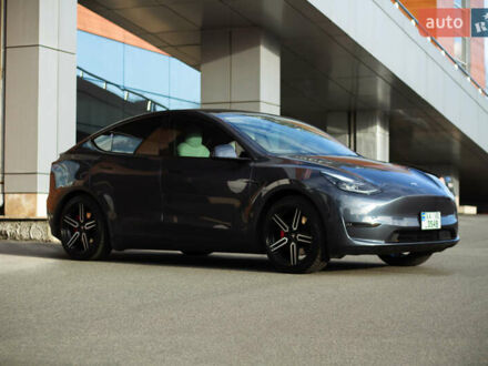 Тесла Model Y 2021 в Киеве на Automoto.ua Серый Тесла Model Y, объемом двигателя 0 л и пробегом 91 тыс. км за 25000 $, фото 1 на Automoto.ua