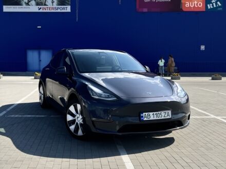 Серый Тесла Model Y, объемом двигателя 0 л и пробегом 40 тыс. км за 25900 $, фото 1 на Automoto.ua