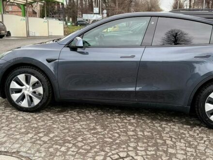 Серый Тесла Model Y, объемом двигателя 0 л и пробегом 18 тыс. км за 42500 $, фото 1 на Automoto.ua