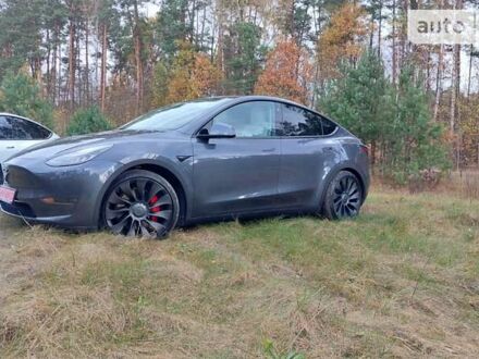 Тесла Model Y 2021 в Ровно на Automoto.ua Серый Тесла Model Y, объемом двигателя 0 л и пробегом 91 тыс. км за 27000 $, фото 1 на Automoto.ua