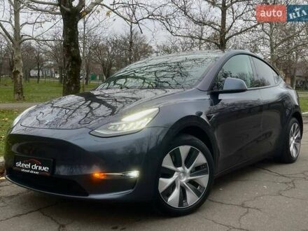 Серый Тесла Model Y, объемом двигателя 0 л и пробегом 92 тыс. км за 24499 $, фото 1 на Automoto.ua