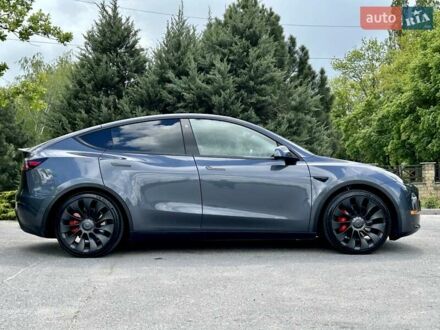 Тесла Model Y 2022 в Харькове на Automoto.ua Серый Тесла Model Y, объемом двигателя 0 л и пробегом 56 тыс. км за 28500 $, фото 1 на Automoto.ua