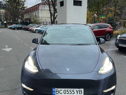 Серый Тесла Model Y, объемом двигателя 0 л и пробегом 35 тыс. км за 28900 $, фото 1 на Automoto.ua