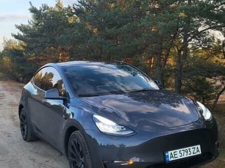 Тесла Model Y 2022 в Днепре (Днепропетровске) на Automoto.ua Серый Тесла Model Y, объемом двигателя 0 л и пробегом 20 тыс. км за 31000 $, фото 1 на Automoto.ua