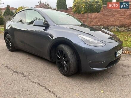 Серый Тесла Model Y, объемом двигателя 0 л и пробегом 30 тыс. км за 30000 $, фото 1 на Automoto.ua