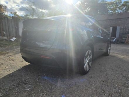 Сірий Тесла Model Y, об'ємом двигуна 0 л та пробігом 67 тис. км за 25500 $, фото 1 на Automoto.ua