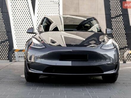 Серый Тесла Model Y, объемом двигателя 0 л и пробегом 47 тыс. км за 22200 $, фото 1 на Automoto.ua