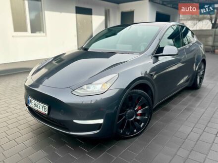 Серый Тесла Model Y, объемом двигателя 0 л и пробегом 69 тыс. км за 34800 $, фото 1 на Automoto.ua