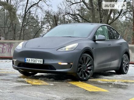 Тесла Model Y 2022 в Киеве на Automoto.ua Серый Тесла Model Y, объемом двигателя 0 л и пробегом 19 тыс. км за 29999 $, фото 1 на Automoto.ua