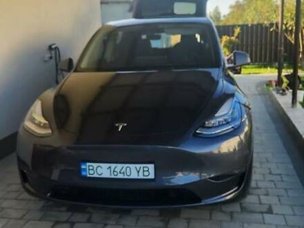 Серый Тесла Model Y, объемом двигателя 0 л и пробегом 18 тыс. км за 33000 $, фото 1 на Automoto.ua