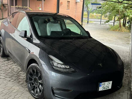 Сірий Тесла Model Y, об'ємом двигуна 0 л та пробігом 55 тис. км за 26500 $, фото 1 на Automoto.ua