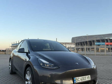 Тесла Model Y 2022 в Львове на Automoto.ua Серый Тесла Model Y, объемом двигателя 0 л и пробегом 37 тыс. км за 30000 $, фото 1 на Automoto.ua