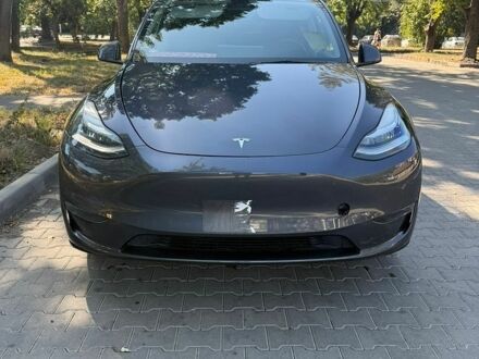 Серый Тесла Model Y, объемом двигателя 0 л и пробегом 196 тыс. км за 20999 $, фото 1 на Automoto.ua