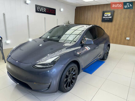Тесла Model Y 2022 в Киеве на Automoto.ua Серый Тесла Model Y, объемом двигателя 0 л и пробегом 11 тыс. км за 40000 $, фото 1 на Automoto.ua