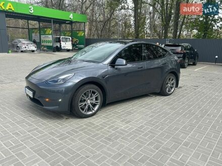 Серый Тесла Model Y, объемом двигателя 0 л и пробегом 7 тыс. км за 26000 $, фото 1 на Automoto.ua