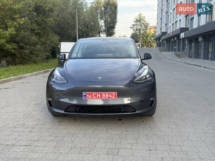 Тесла Model Y 2023 в Львове на Automoto.ua Серый Тесла Model Y, объемом двигателя 0 л и пробегом 49 тыс. км за 27000 $, фото 1 на Automoto.ua