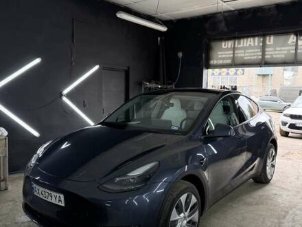 Тесла Model Y 2023 в Харькове на Automoto.ua Серый Тесла Model Y, объемом двигателя 0 л и пробегом 3 тыс. км за 27000 $, фото 1 на Automoto.ua