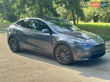 Тесла Model Y 2023 в Харькове на Automoto.ua Серый Тесла Model Y, объемом двигателя 0 л и пробегом 20 тыс. км за 27500 $, фото 1 на Automoto.ua