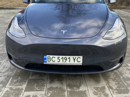 Серый Тесла Model Y, объемом двигателя 0 л и пробегом 8 тыс. км за 27888 $, фото 1 на Automoto.ua