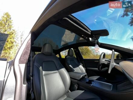 Серый Тесла Model Y, объемом двигателя 0 л и пробегом 14 тыс. км за 26500 $, фото 1 на Automoto.ua