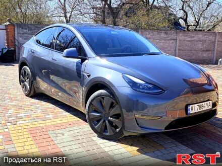Тесла Model Y 2023 в Фастове на Automoto.ua Серый Тесла Model Y, объемом двигателя 0 л и пробегом 85 тыс. км за 27000 $, фото 1 на Automoto.ua