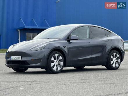 Тесла Model Y 2023 в Киеве на Automoto.ua Серый Тесла Model Y, объемом двигателя 0 л и пробегом 10 тыс. км за 27900 $, фото 1 на Automoto.ua