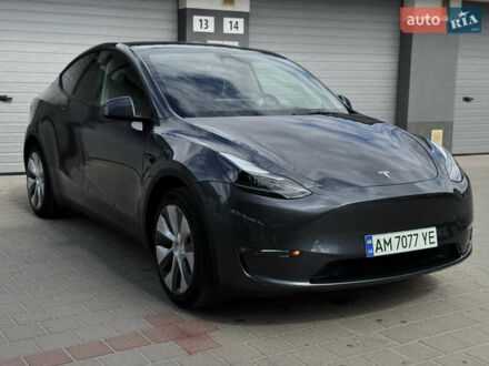 Тесла Model Y 2023 в Житомире на Automoto.ua Серый Тесла Model Y, объемом двигателя 0 л и пробегом 15 тыс. км за 26500 $, фото 1 на Automoto.ua